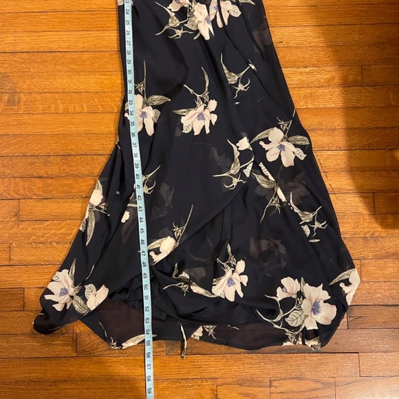 Lulus Floral Navy Blue Beautiful Wrap Dress Sz Small - Picture 4 of 10